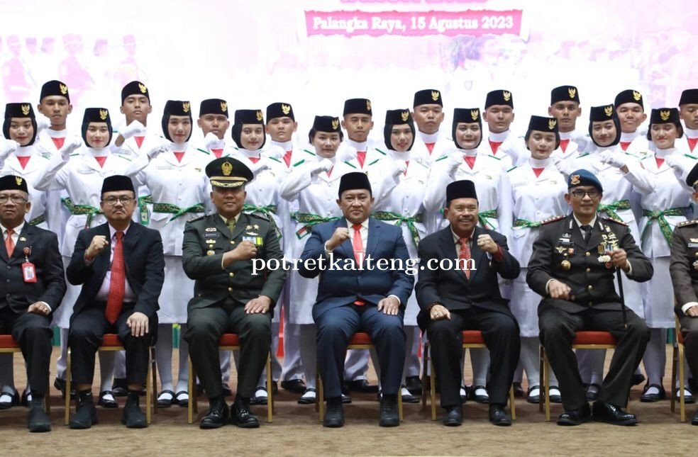 Wagub Kalteng Kukuhkan 54 Pasukan Paskibraka Provinsi Kalteng Tahun 2023