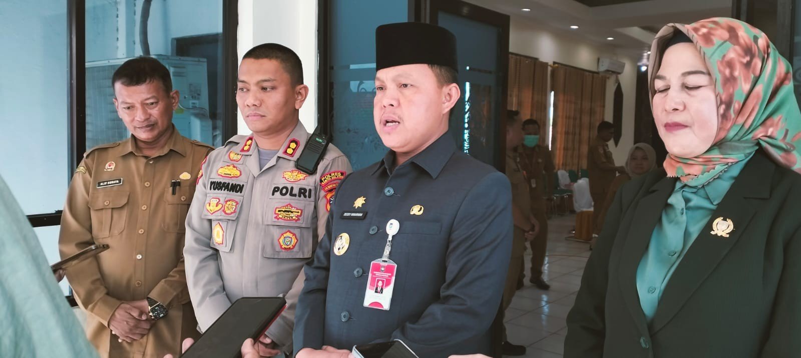 Pj Bupati Barsel Pimpin Rapat Gabungan Penetapan Status Tanggap Darurat Karhutla 2023