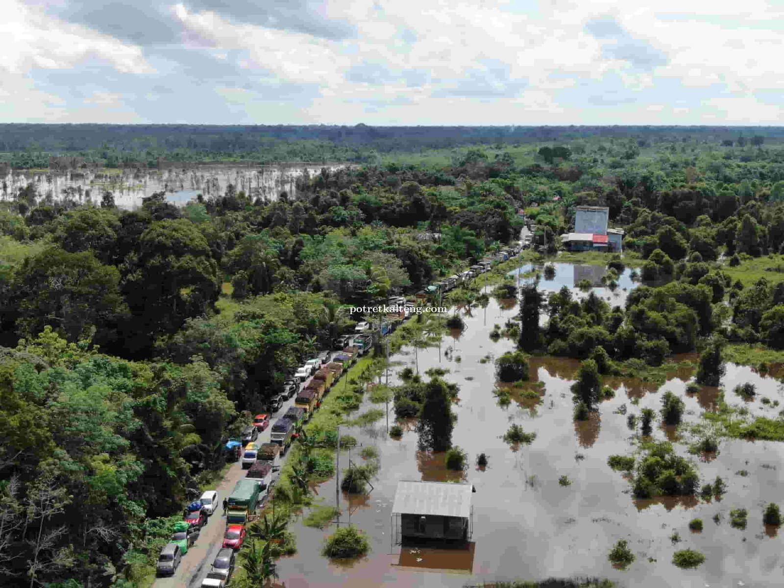 Banjir di Barsel Meluas, Pemerintah daerah Tetapkan Status Tanggap Darurat