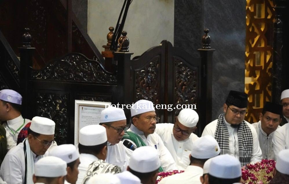 Sekda Kalteng Hadiri Aruh Ganal Haul ke19 Abah Guru Sekumpul dan Peringatan Isra Miraj Nabi Muhammad