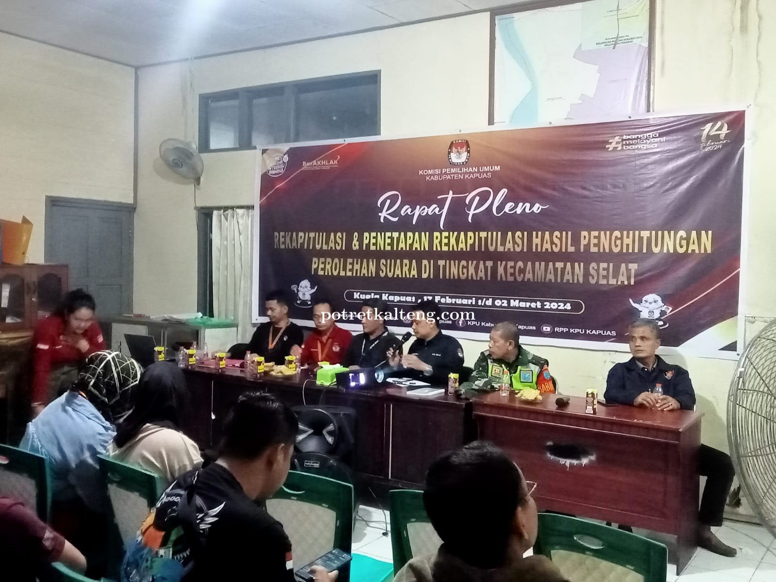 Pleno PPK Kecamatan Selat Berjalan Lancar dan Akuntabel