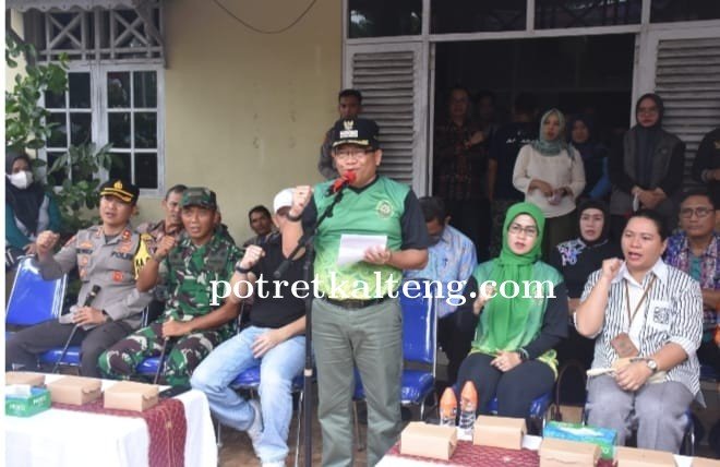 Kendalikan Inflasi, PJ Bupati Kapuas Buka Pasar Penyeimbang