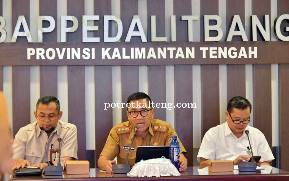 Bappedalitbang Kalteng Tandatangani Perjanjian Kerja Sama dengan LPPM UPR dan Polkesraya