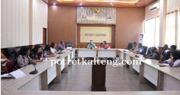 Pemkab Kapuas Gelar Rapat Tata Cara Pemungutan Retribusi Persampahan di Kapuas