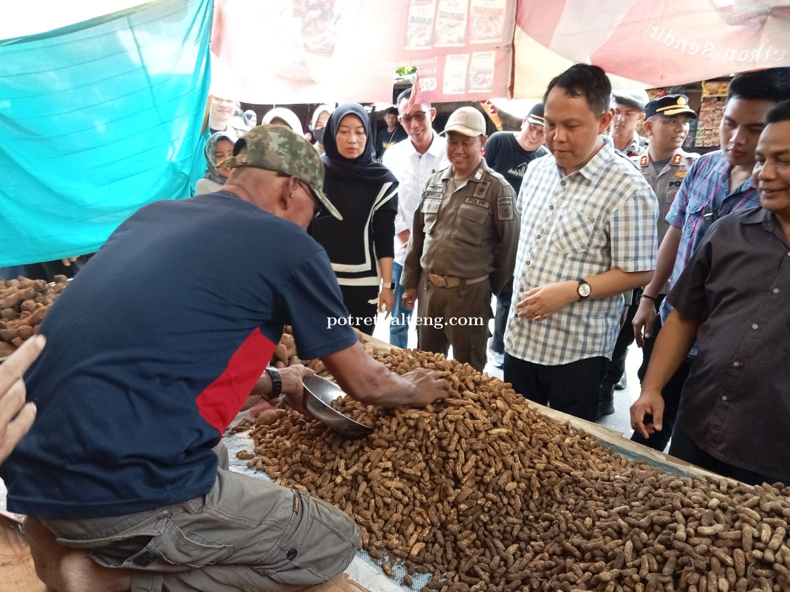 Luar Biasa, Pj Bupati Barsel Selesaikan Kunjungan Kerja ke 86 Desa, 7 Kelurahan, dan 6 Kecamatan