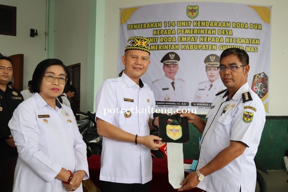 Pemkab Gunung Mas Serahkan 120 Unit Kendaraan Operasional untuk Desa dan Kecamatan