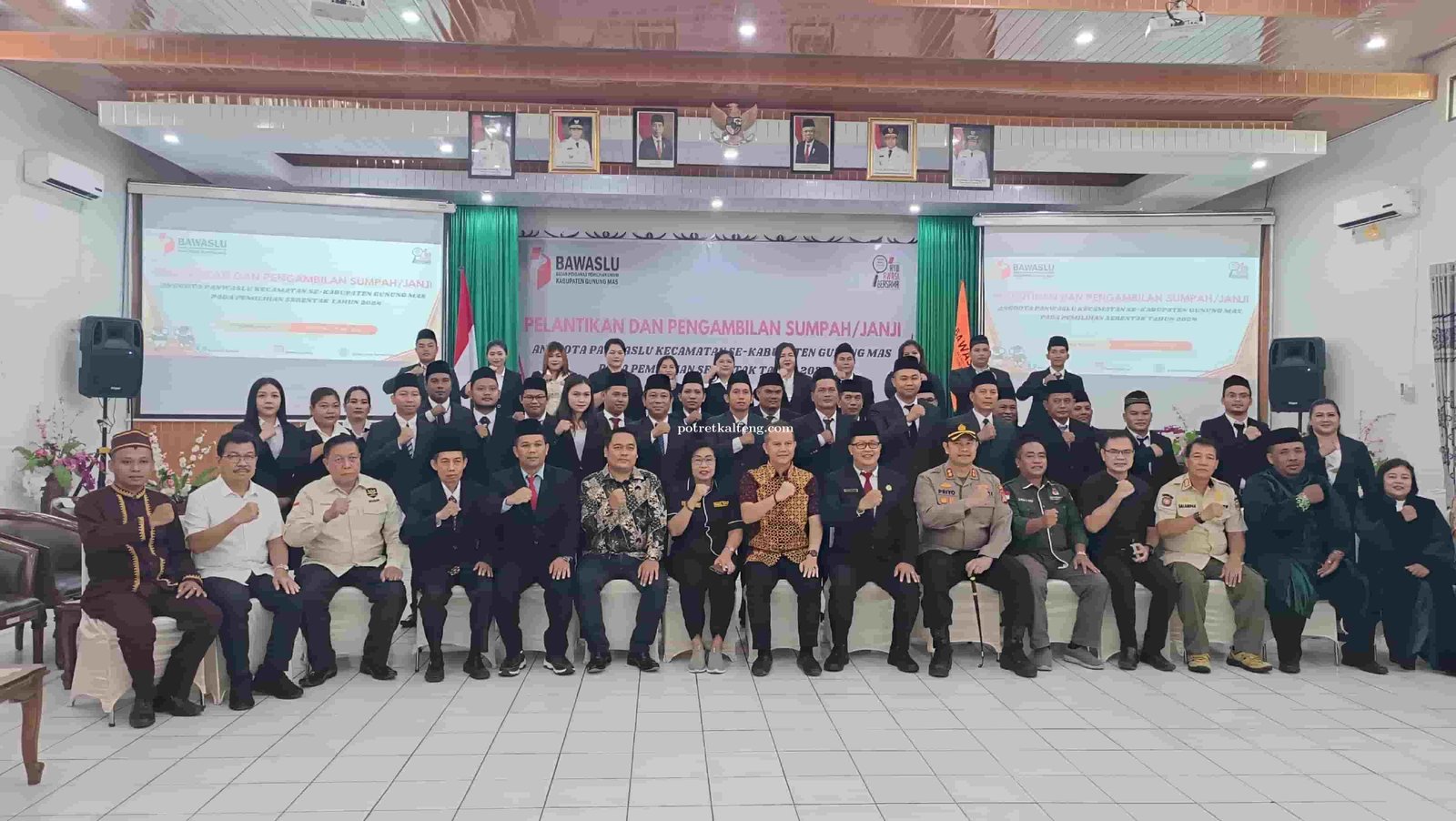 Bupati Gunung Mas Hadiri Pelantikan Panwaslu Kecamatan untuk Pilkada 2024