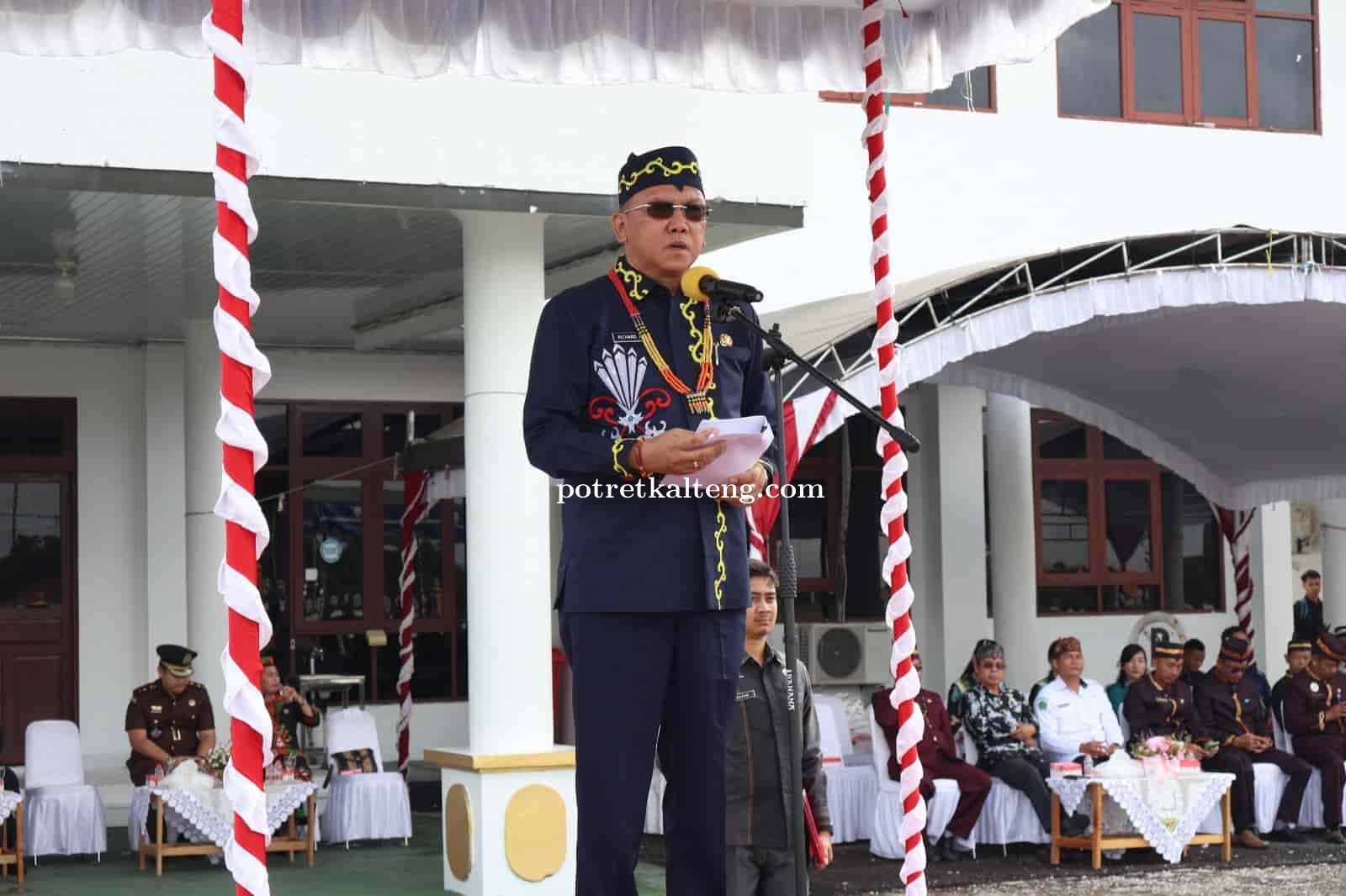 HUT ke-67 Kalteng, Pemkab Gunung Mas Gelar Upacara di Halaman Kantor Bupati