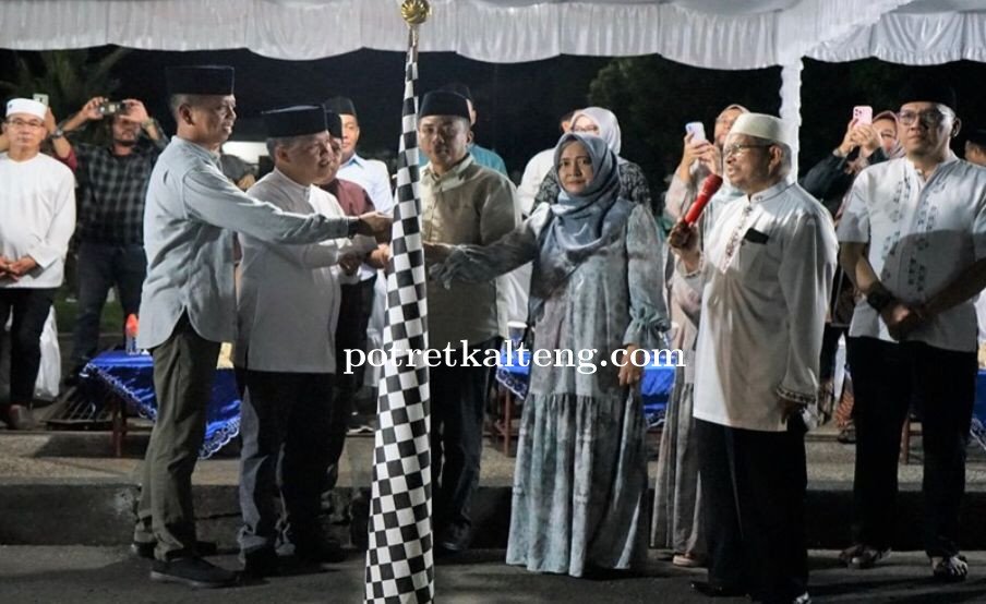 Pj Bupati Barsel Lepas Peserta Lomba Pawai Takbir Idul Adha 1445 H