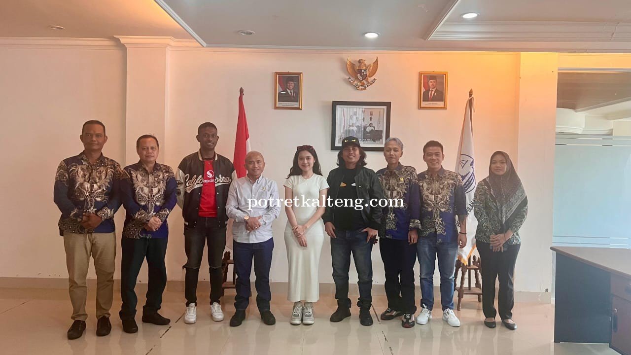 Beri Perhatian Dengan Kasus Amelia Santi,  Risa KDI Datangi Kantor Hukum Ajungs & Partners