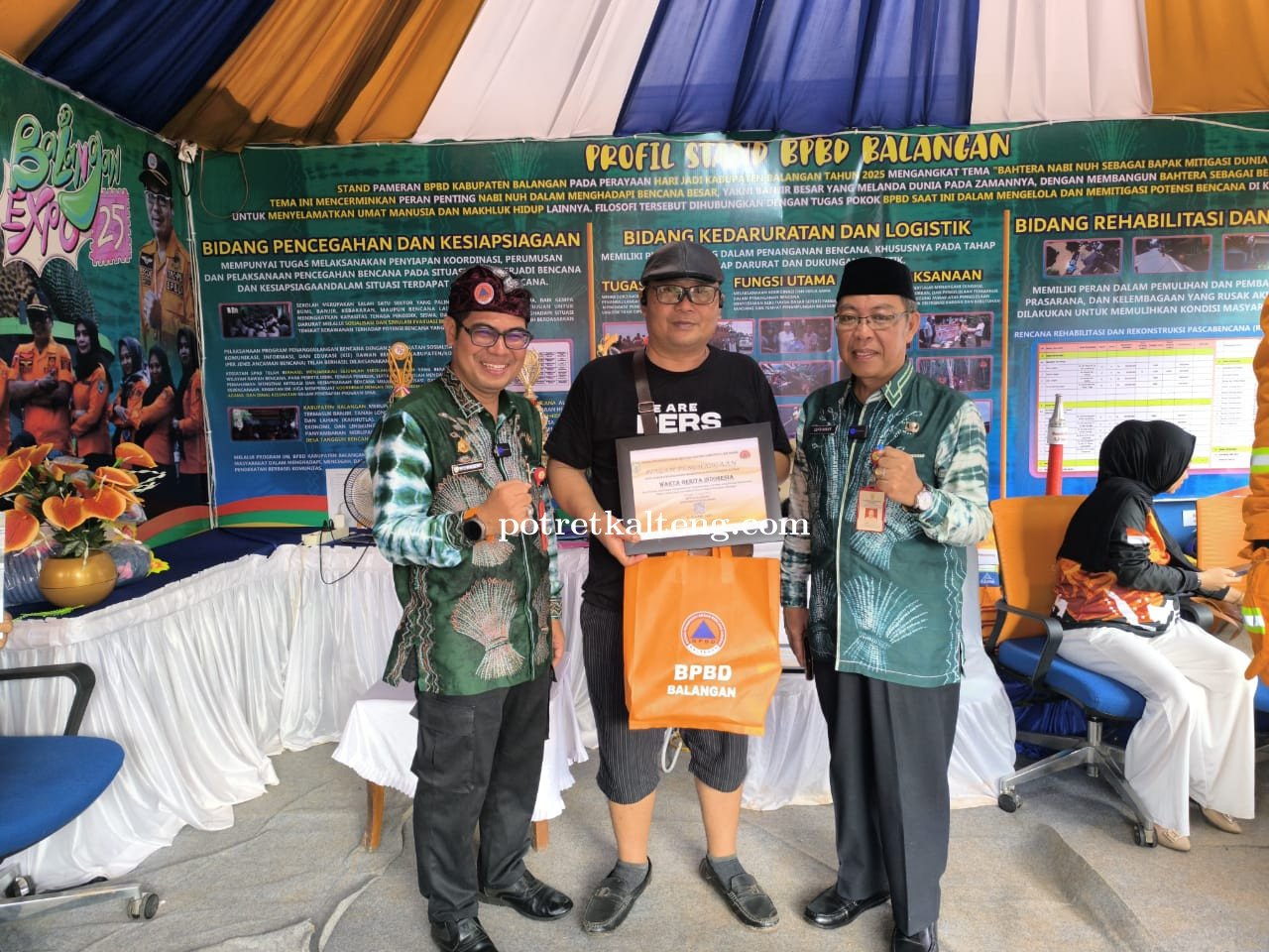Media Warta Berita Indonesia Terima Penghargaan dari BPBD Balangan