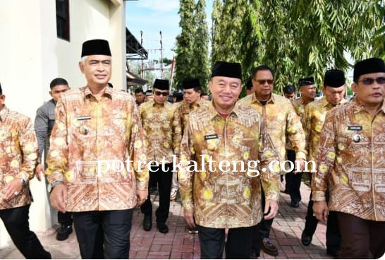 Bupati Barsel Hadiri Puncak Peringatan Hari Jadi ke-73 Kabupaten HSU di Amuntai