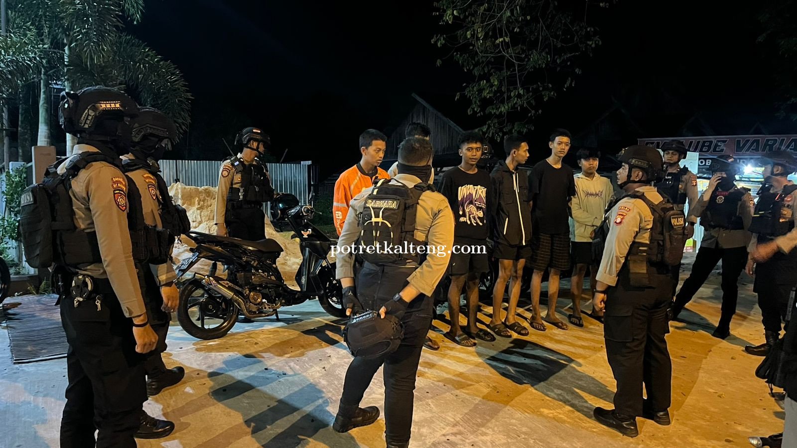 PPRC Ditsamapta Polda Kalteng Bubarkan Tawuran Warga di Palangka Raya