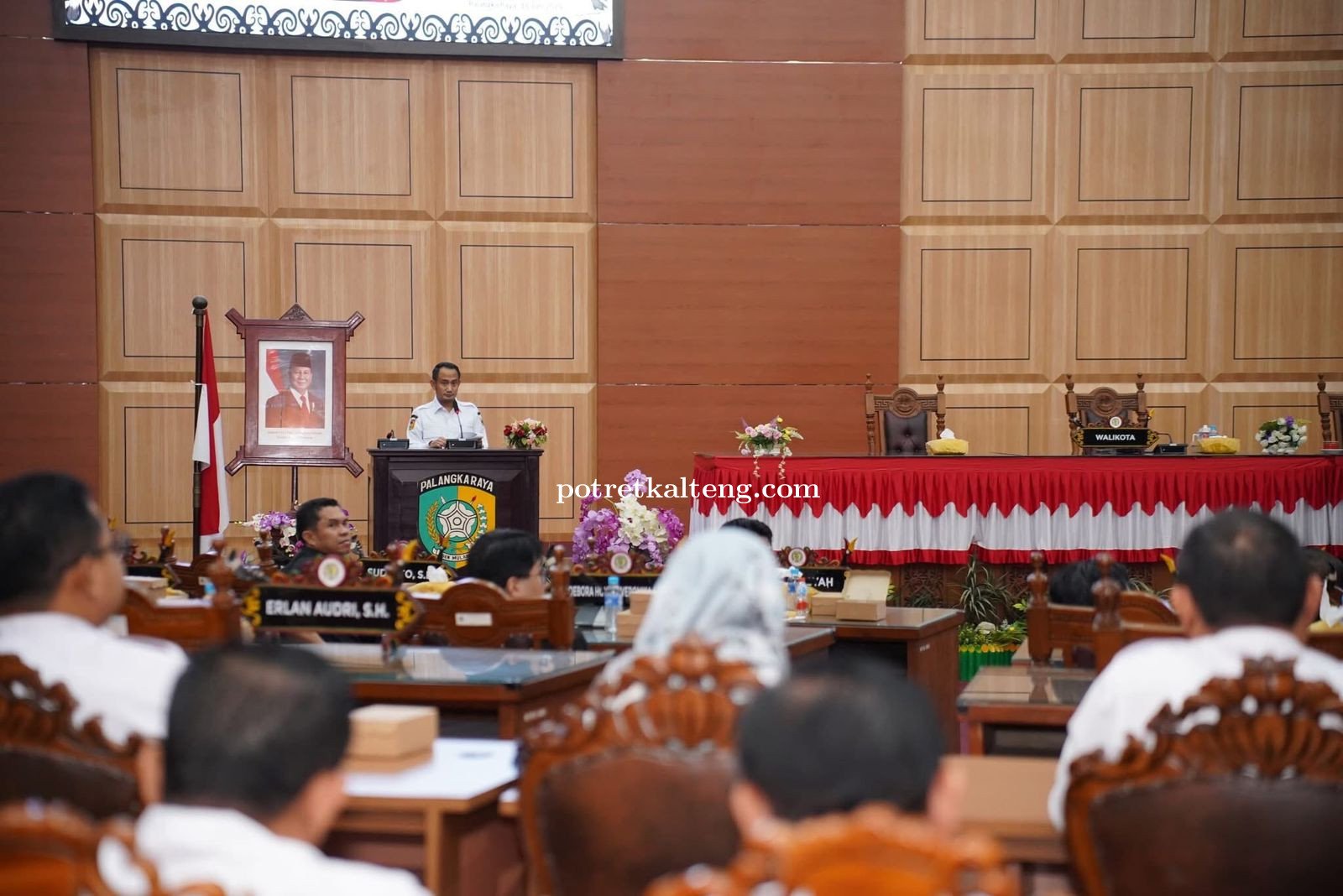 Hatir Sata Tarigan Hadiri Rapat Paripurna DPRD Kota Palangka Raya Bahas RPJMD 2025–2029