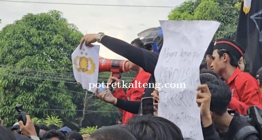 Aliansi Rekontal Gelar Aksi di Mapolda Kalteng, Soroti Tindakan Represif dan Tuntut Reformasi Polri