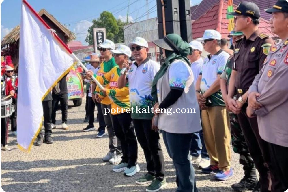 Antusiasme Masyarakat Warnai Karnaval Budaya Murung Raya