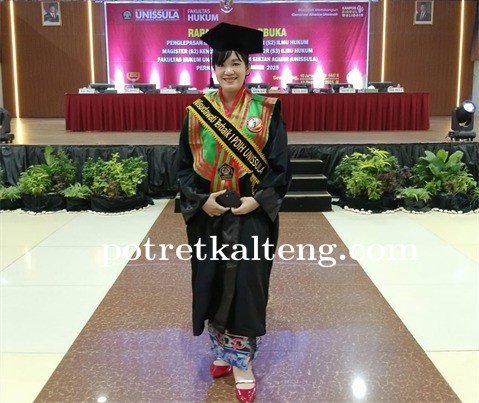 Dosen Fakultas Hukum Universitas Palangka Raya Menjadi Lulusan Terbaik Doktor Ilmu Hukum Unissula Se