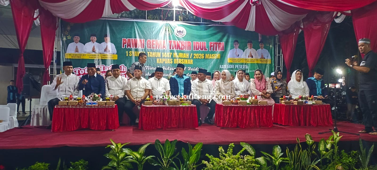 Ratusan Peserta Ramaikan Pawai Gema Takbir Idul Fitri di Kuala Kapuas