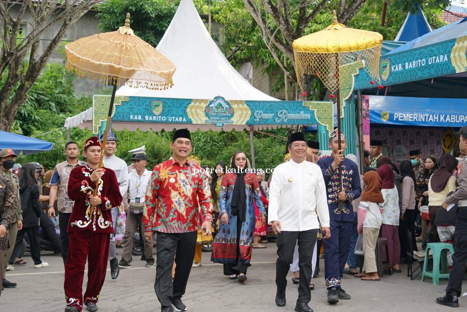 Dukung UMKM Lokal, Bupati Barito Utara Resmikan Pembukaan Pasar Ramadhan