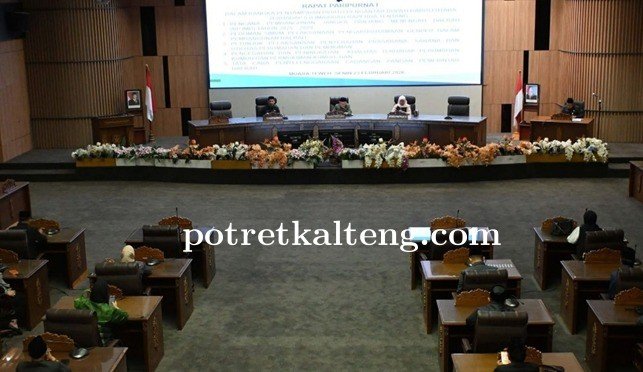 Waket I DPRD Barito Utara Pimpin Paripurna Penyampaian Lima Raperda