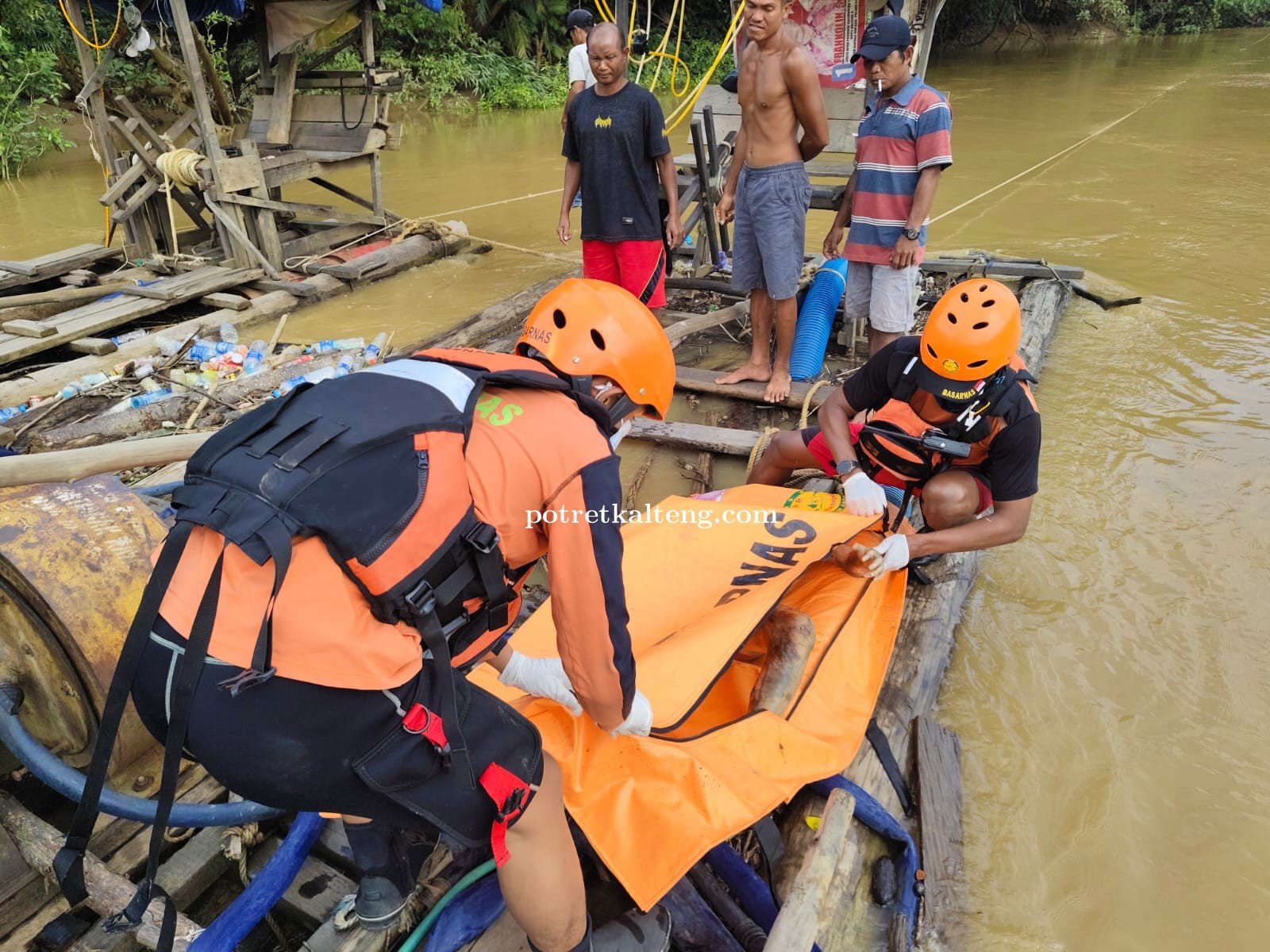 Operasi SAR Berakhir, Korban Tenggelam di Sungai Kapuas Ditemukan Sejauh 3,4 Kilometer