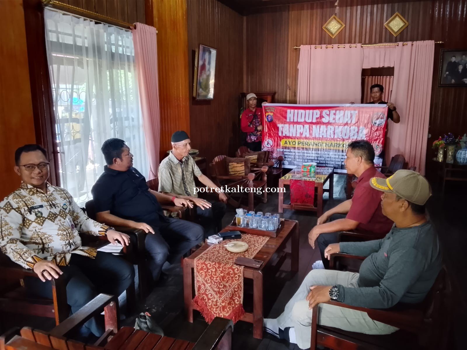 Satresnarkoba Polres Kapuas Perkuat Kampung Bebas Narkoba, Warga Selat Utara Diajak Aktif Cegah Pere