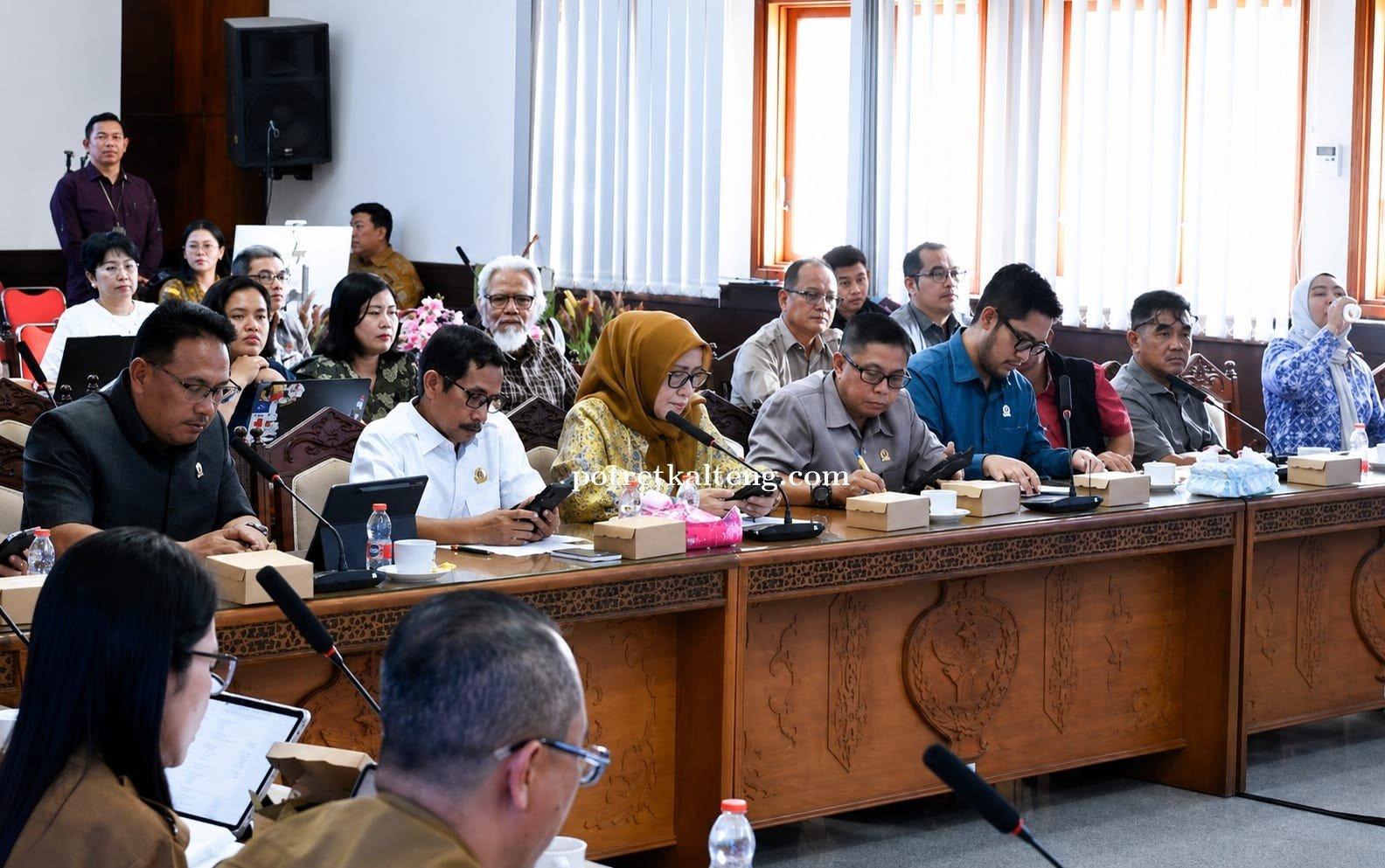 BANGGAR DPRD KALTENG BERSAMA TAPD BAHAS SINKRONISASI PROGRAM DAN ANGGARAN DAERAH