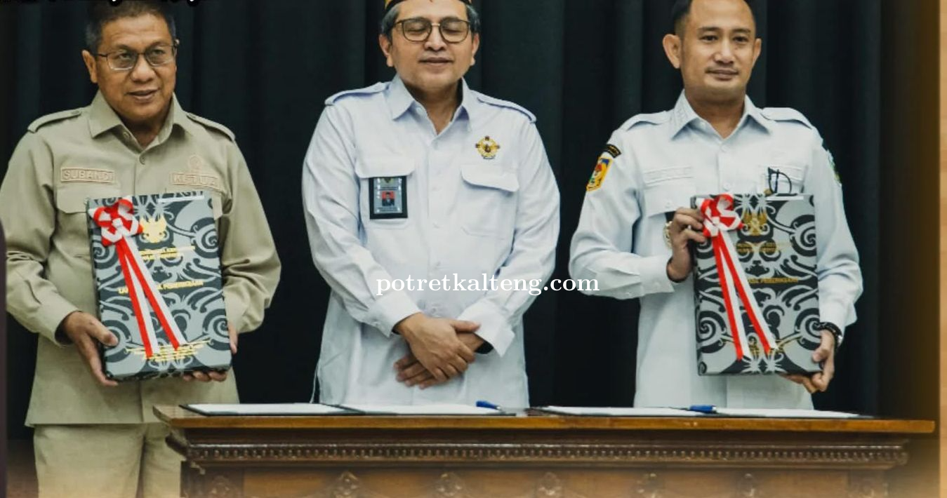 Ketua DPRD dan Wali Kota Palangka Raya Terima LHP dari BPK Kalteng