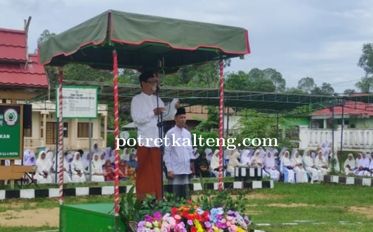 Ass III Ajak Gelorakan Semangat Juang Santri Pada Upacara Peringatan HSN 2024