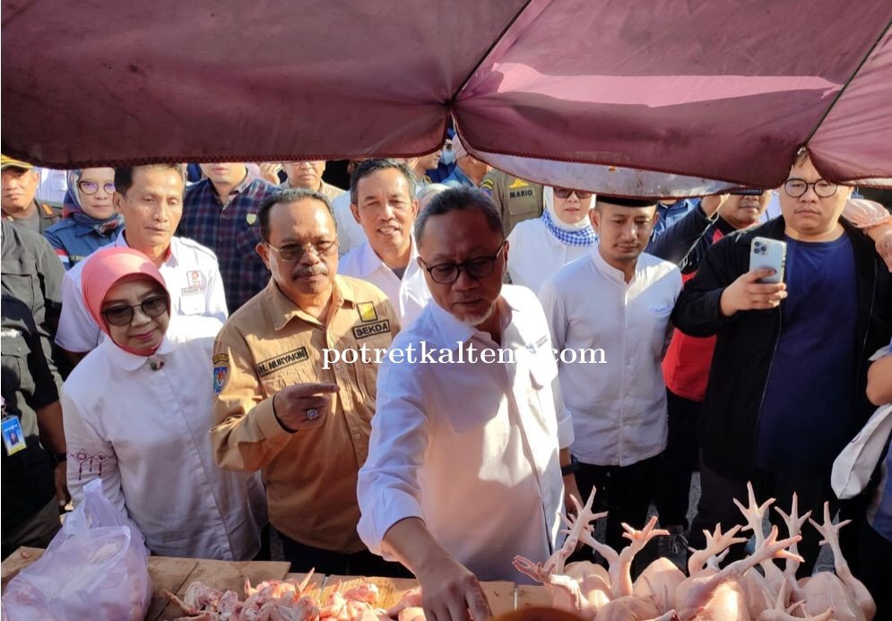 Mendag RI Pantau Harga di Pasar Besar Palangka Raya Bersama Sekda Kalteng dan Walikota Palangka Raya