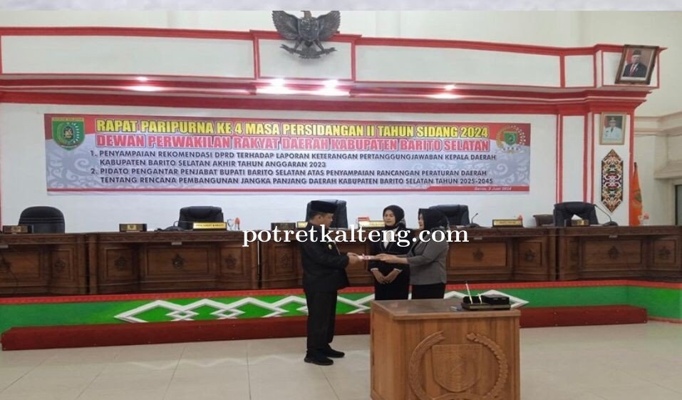 Pj. Bupati Barsel Hadiri Rapat Paripurna Ke 4 Masa Persidangan II DPRD 2024
