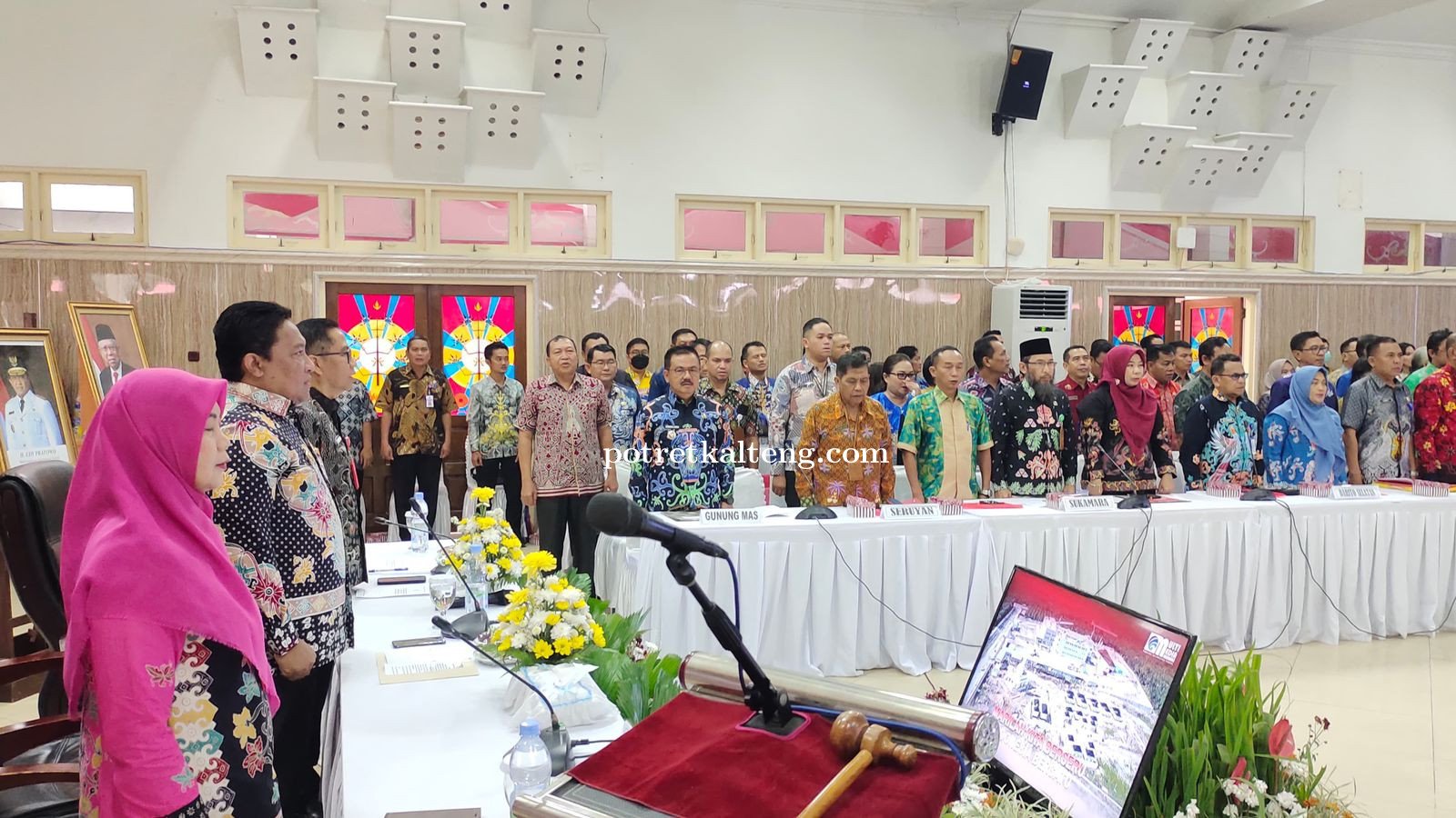 Pj. Bupati Gunung Mas Hadiri Rakordalev Evaluasi Rencana Pembangunan Semester I Tahun 2024