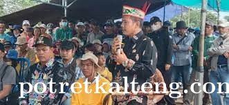 Akses Jalan Desa Perlu Perhatian Ucap Kades Sugianto.