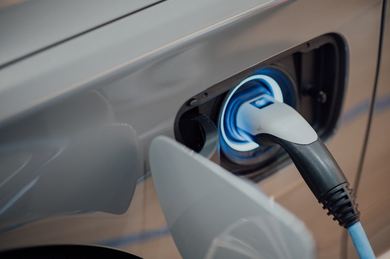 Inovasi Mobil Listrik Nasional Resmi Masuk Jalur Produksi Massal, Harga Mulai Rp 200 Jutaan